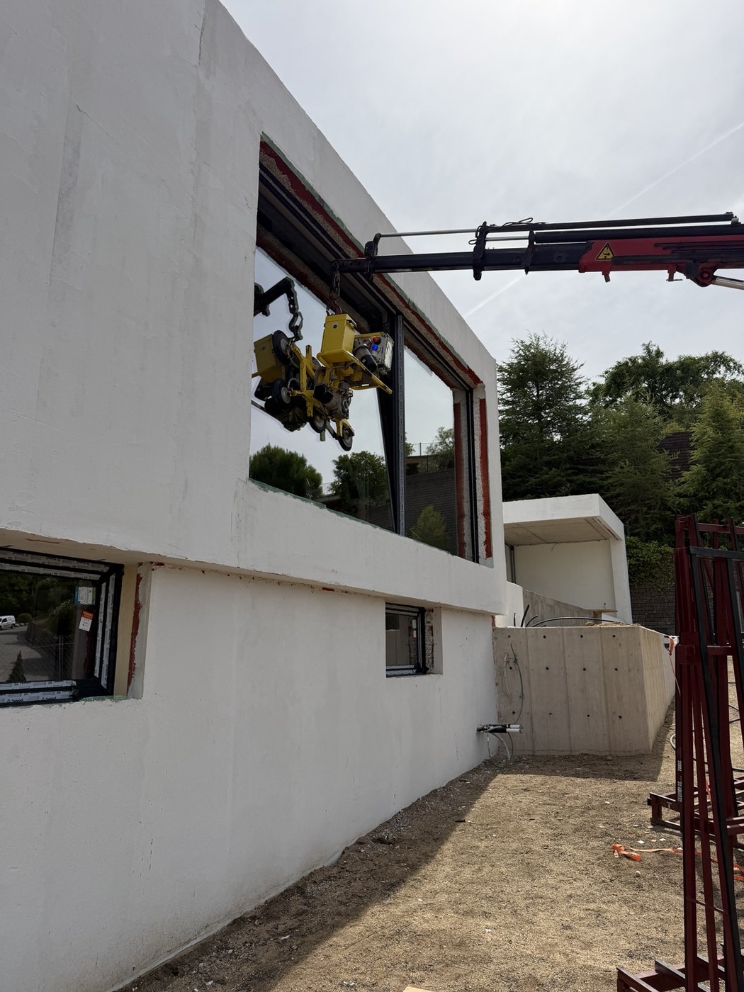 Side elevation during glass installation